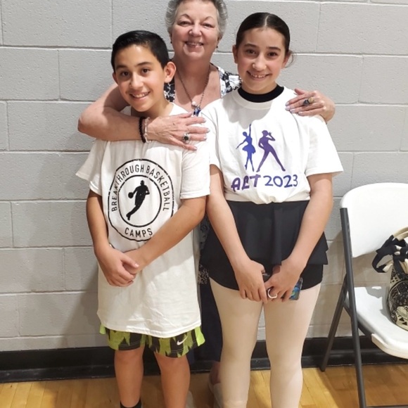 Meet your Posher, Molly - Picture 1 of 4